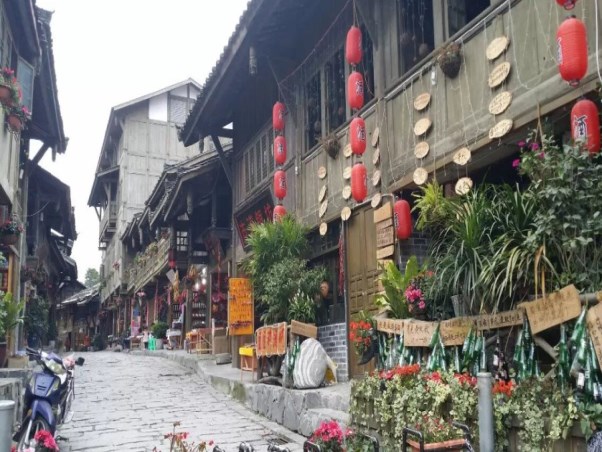 海螺溝旅游
